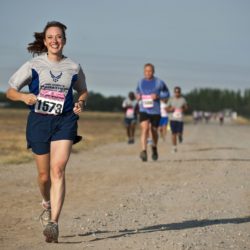 runner-race-competition-female